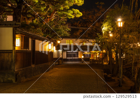 岡山縣倉敷市的冬天－夜晚的倉敷美觀地區 129529513