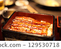 鰻 丼 129530718