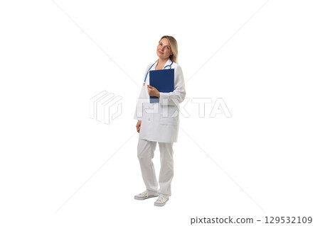 Smiling healthcare worker with clipboard, isolated on white, PNG Smiling healthcare worker with clipboard, isolated on white, PNG 129532109