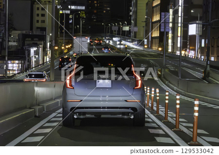 私家車 423號 新禦堂筋 夜間行駛影像 129533042