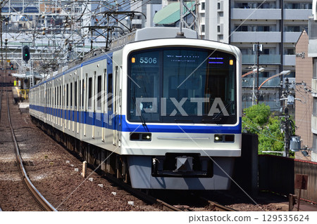 Nankai Semboku Line 5000 series arriving at Shin-Imamiya 129535624
