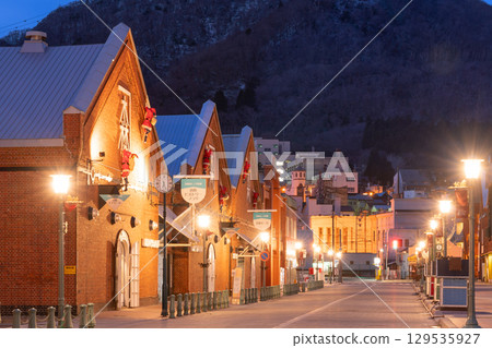 Hakodate_Winter Red Brick Warehouse Night View 129535927