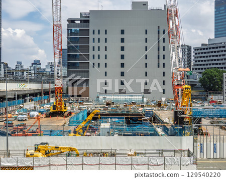 火炬塔施工現場，將成為日本最高的建築（拍攝於2025年8月） 129540220