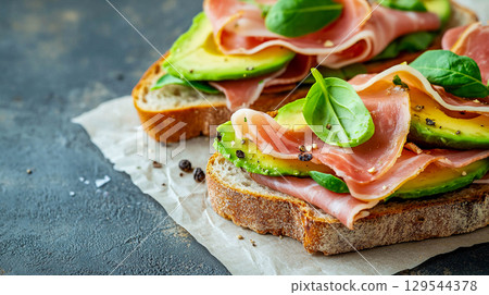 sandwiches, avocado, food 129544378