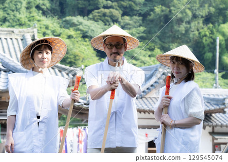 Pilgrimage group at Iwayaji Temple, Chita, Aichi Prefecture Pilgrimage group at Iwayaji Temple, Chita, Aichi Prefecture 129545074