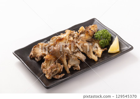 Maitake mushrooms grilled with butter and soy sauce Maitake mushrooms grilled with butter and soy sauce 129545370