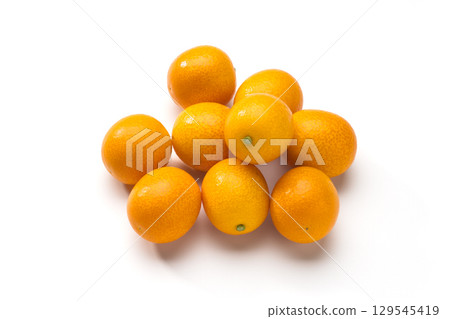 金橘的酸甜柑橘類水果形象 129545419