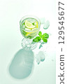 Fresh lemonade with mint and lemon in glasses 129545677