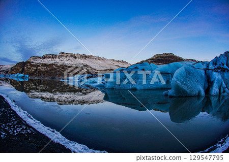 Glacier and snowy mountain scenery Glacier and snowy mountain scenery 129547795