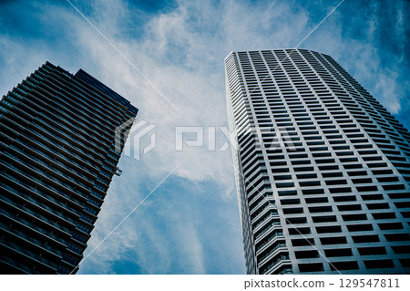 新宿的高樓 129547811