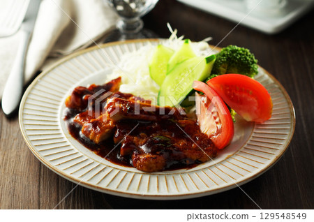 Garlic Sauteed Pork Loin Garlic Sauteed Pork Loin 129548549