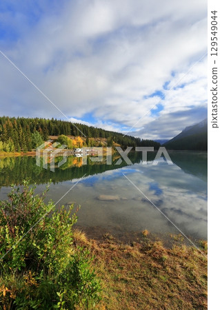 Beautiful lake in Banff National Park Beautiful lake in Banff National Park 129549044