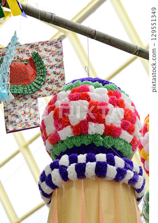 仙台七夕節的五彩裝飾 129551349