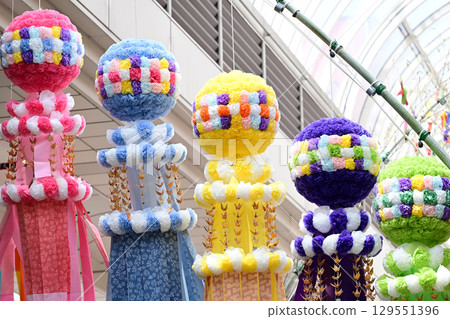 Colorful decorations at the Sendai Tanabata Festival 129551396