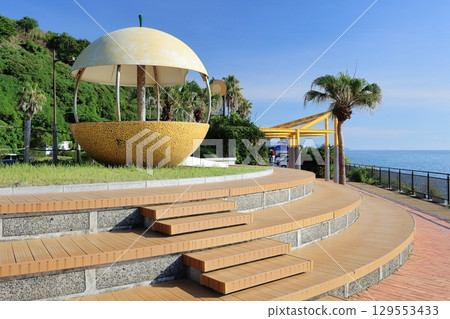 Roadside Station Akune - A gazebo resembling a bontan Roadside Station Akune - A gazebo resembling a bontan 129553433
