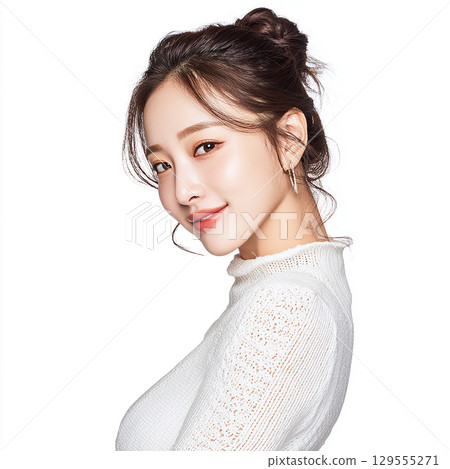 A portrait that shines with healthy beauty 129555271