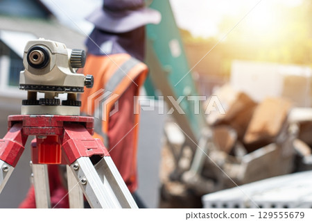 Level measuring device for construction work 129555679