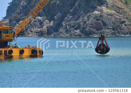 港口建設:老化防波堤的對策:使用 GATT 船舶傾倒碎石用於地基 港口建設:老化防波堤的對策:使用 GATT 船舶傾倒碎石用於地基 129561316