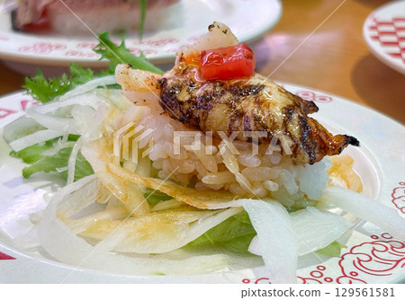 Grilled shrimp and cheese salad sushi Grilled shrimp and cheese salad sushi 129561581