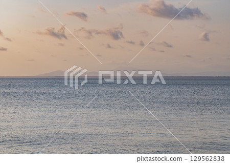 茨城縣霞浦湖的黃昏 129562838