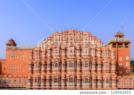 Hawa Mahal (Palace of the Winds) Hawa Mahal (Palace of the Winds) 129563455