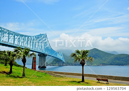 Ikitsuki Bridge under the blue sky 129563704