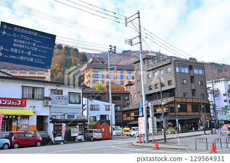 越後湯澤站西口站前廣場溫泉商店街 129564931