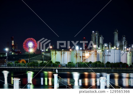 Fireworks seen from the Yokkaichi Industrial Complex Fireworks seen from the Yokkaichi Industrial Complex 129565366