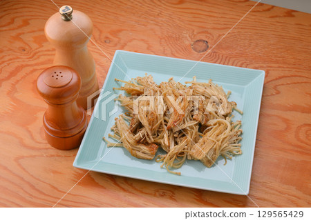Enoki mushroom, Enokidake, Enokitake, Enoki mushroom, easy recipe, stir fried enoki mushroom. 129565429