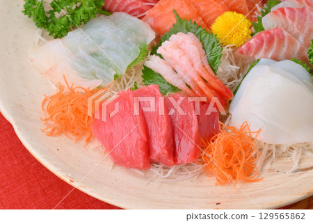 Assorted sashimi, sashimi platter, seafood dish, sashimi, seafood dish Assorted sashimi, sashimi platter, seafood dish, sashimi, seafood dish 129565862