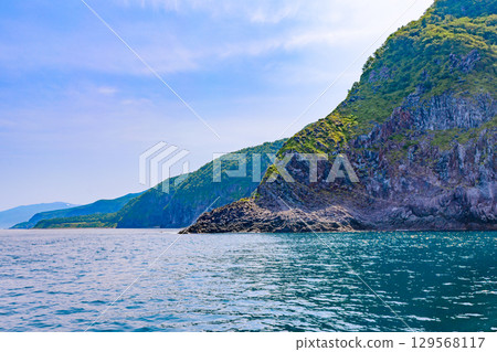 Shiretoko Peninsula Cruise, Blue Skies and Light Clouds in June (Hokkaido) 129568117