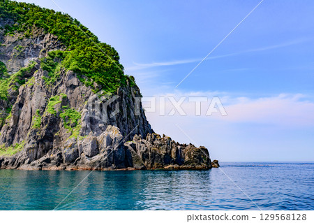 六月知床半島遊船，藍天白雲（北海道） 129568128