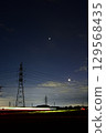 On a winter night, the JR Karasuyama Line ACCUM runs towards the moon, Venus, and Saturn. 129568435