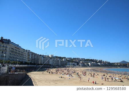 Beautiful La Concha Beach in San Sebastian, Spain Beautiful La Concha Beach in San Sebastian, Spain 129568580
