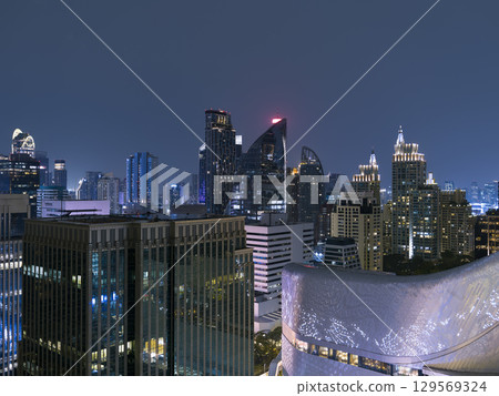 泰國曼谷市中心建築夜景 泰國曼谷市中心建築夜景 129569324