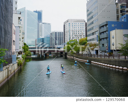 The Ooka River flows through Sakuragicho in Yokohama The Ooka River flows through Sakuragicho in Yokohama 129570068