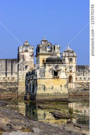 奇託加爾堡的拉尼·帕德瑪瓦蒂泰姬陵和瑪哈拉尼·帕德米尼宮 奇託加爾堡的拉尼·帕德瑪瓦蒂泰姬陵和瑪哈拉尼·帕德米尼宮 129570148