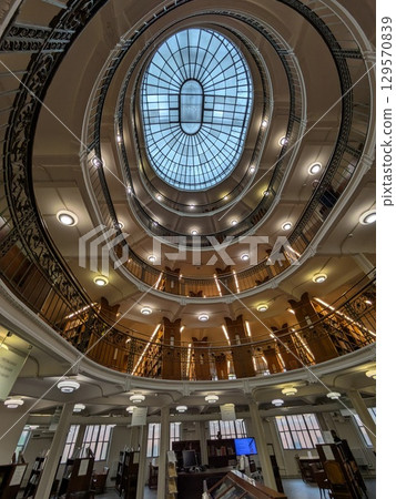 芬蘭國家圖書館 129570839