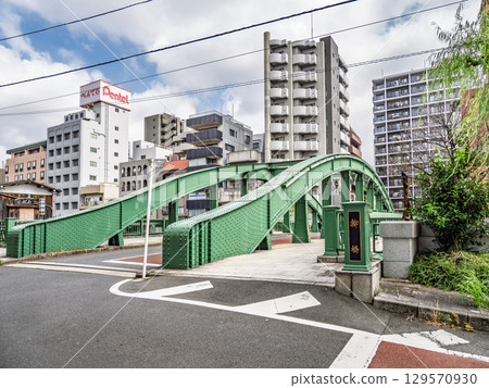 神田川「柳橋」的匾額（東京都中央區一側） 129570930