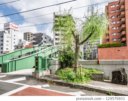 神田川「柳橋」的匾額（東京都中央區一側） 129570931
