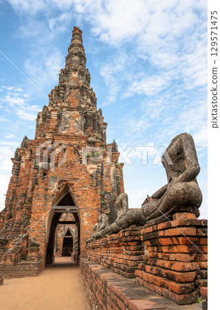 Wat Chaiwatthanaram temple, Ayutthaya historical park, Ayutthaya, Thailand Ancient temple with intricate architecture and ruins 129571475