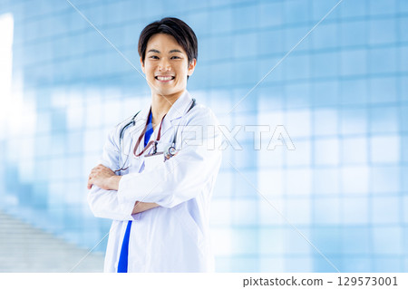 A doctor A doctor 129573001