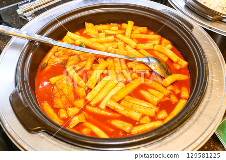 Korean traditional spicy food. Tteokbokki 129581225