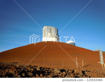 Mauna Kea Observatory (Hawaii Island, USA) Mauna Kea Observatory (Hawaii Island, USA) 129583464