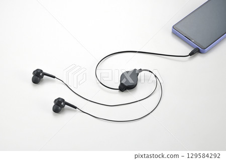 Smartphone earphone jack and earphones 129584292