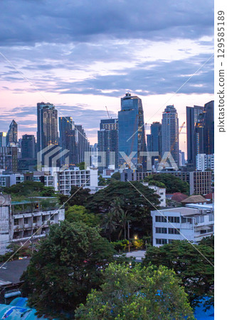泰國曼谷的風景,日出和日落 泰國曼谷的風景,日出和日落 129585189