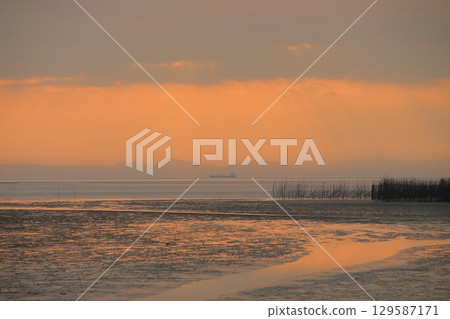 荒尾市海岸的黃昏 129587171
