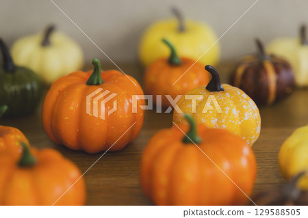 Halloween pumpkin with copy space 129588505