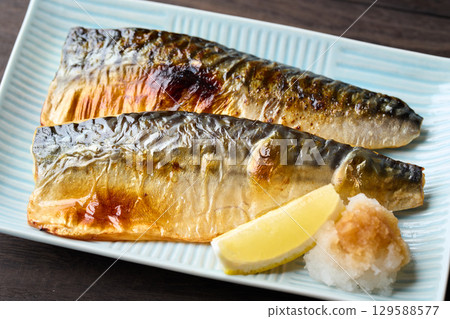 與鹽的烤鯖魚 129588577
