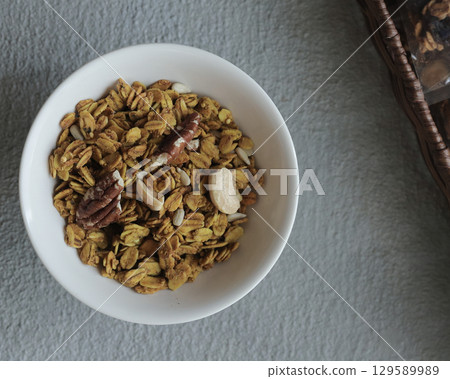 燕麥堅果格蘭諾拉麥片 燕麥堅果格蘭諾拉麥片 129589989